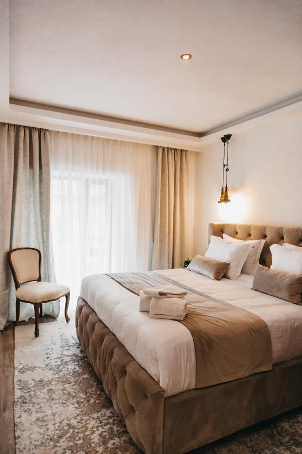 Hotel The Berg'S 2 Ocna Mures Esterno foto