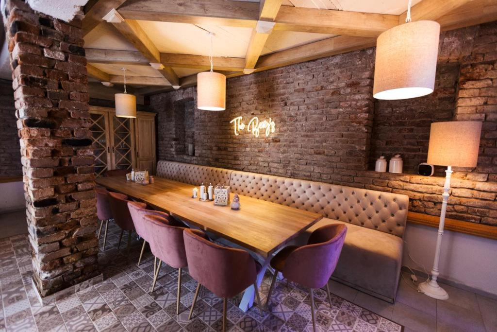 Hotel The Berg'S 2 Ocna Mures Esterno foto